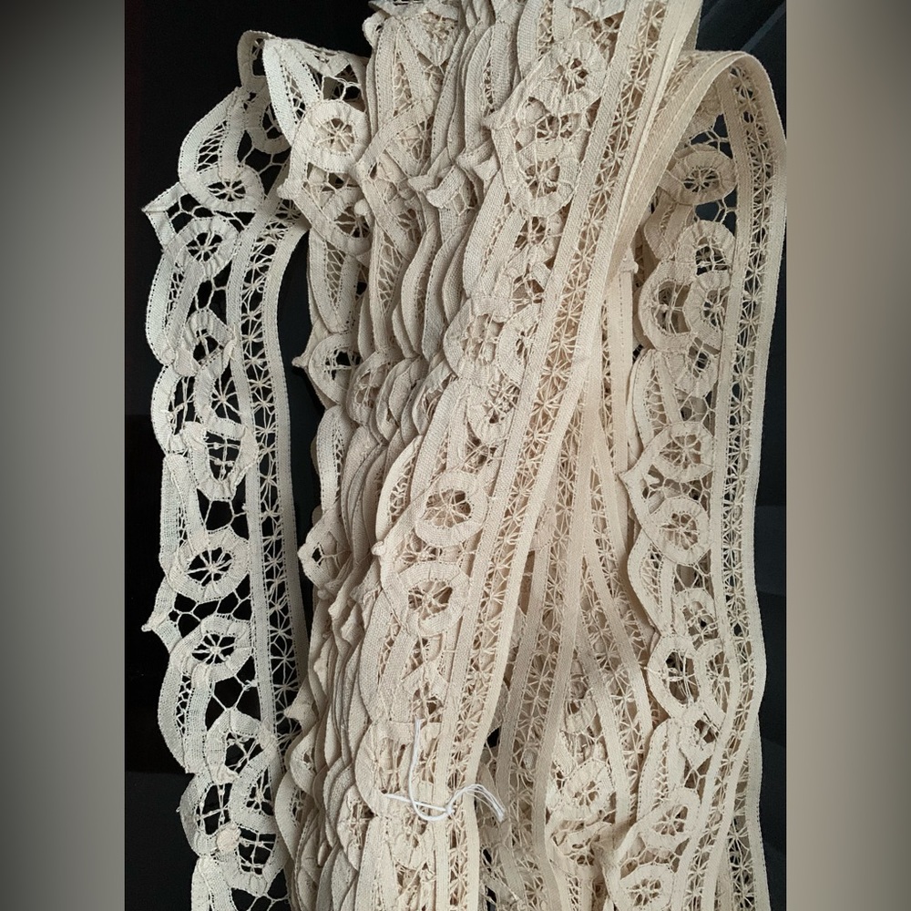 New handmade lace 70”